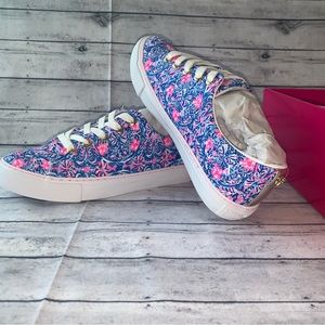 New With Box Lilly Pulitzer Size 6 Abigail Sneakers Blue Peri